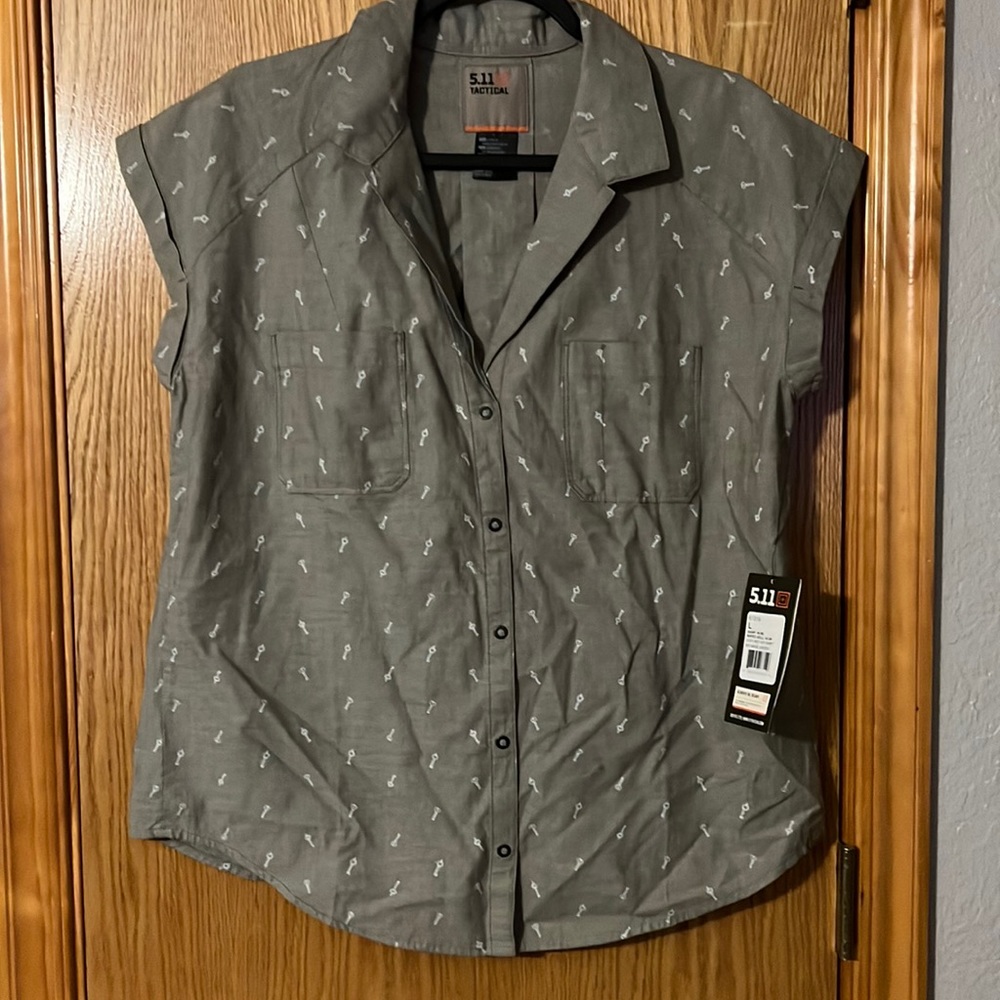 5.11 Button up shirt